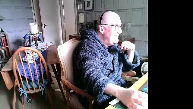 Adamdaddybear online show from 03-17-25, 09:33