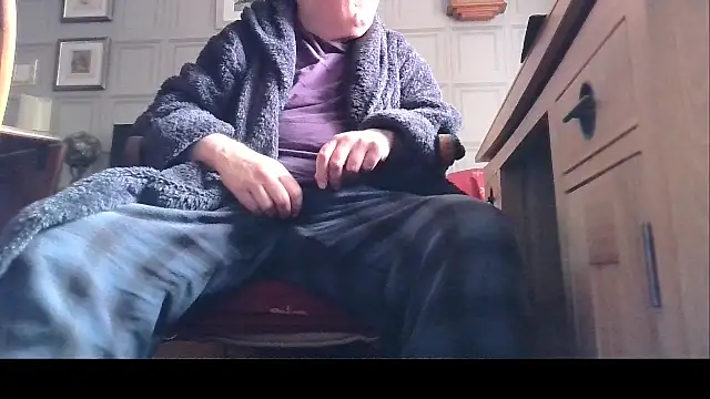 Adamdaddybear online show from 03-22-25, 09:45