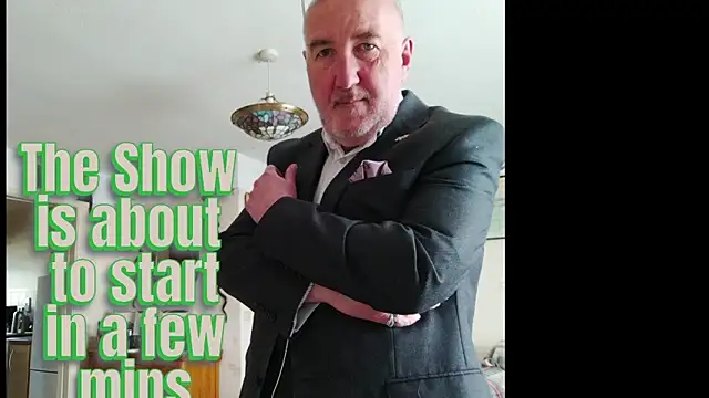 Adamdaddybear online show from 11-03-25, 07:35