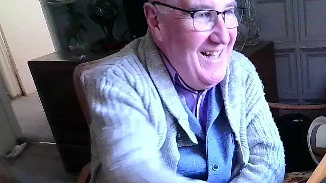 Adamdaddybear online show from 03-15-25, 02:45