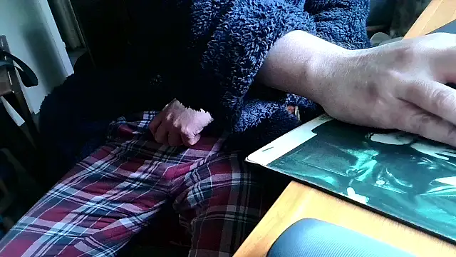 Adamdaddybear online show from 03-10-25, 09:34