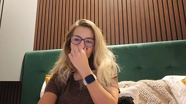 SukyGirl online show from 11-12-25, 11:03