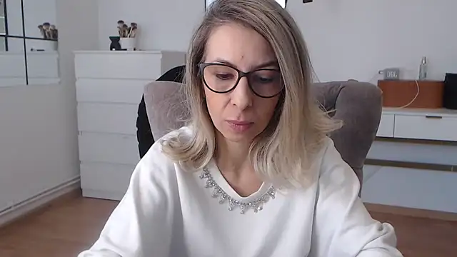 SukyGirl online show from 02-11-25, 08:48