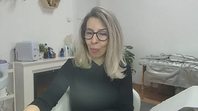 SukyGirl online show from 02-28-25, 09:47