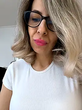 SukyGirl online show from 02-07-25, 11:45