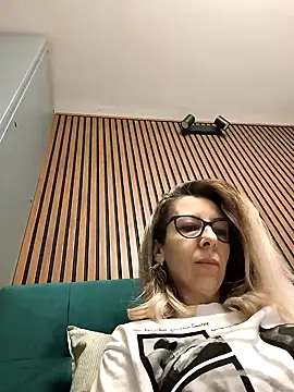 SukyGirl online show from 02-19-25, 06:22