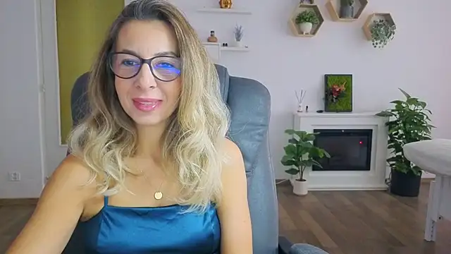 SukyGirl online show from 10-23-25, 07:40