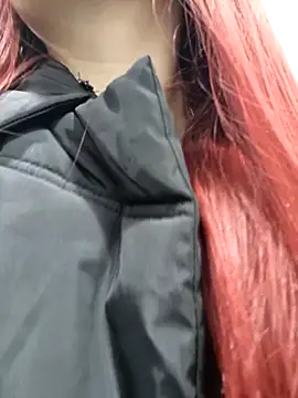 Snapshot of Reed_Fox chatting on 12-15-24, 03:53 Reed Fox online show from 12-15-24, 03:53