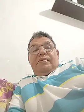 Snapshot of catatunboculion chatting on 05-19-26, 02:07 catatunboculion online show from 05-19-26, 02:07