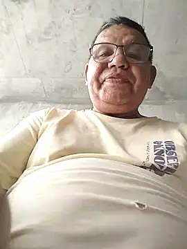 Snapshot of catatunboculion chatting on 04-28-26, 02:54 catatunboculion online show from 04-28-26, 02:54