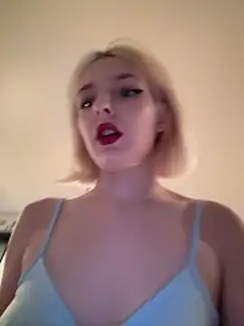 Snapshot of XMelissaX chatting on 05-17-26, 09:26 XMelissaX online show from 05-17-26, 09:26