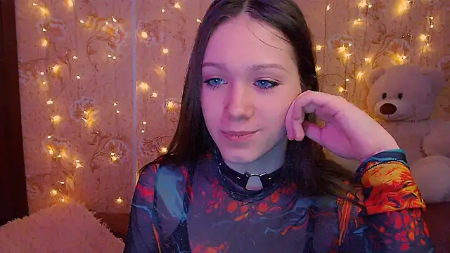 fluffy kitty  online show from 03-01-26, 03:56