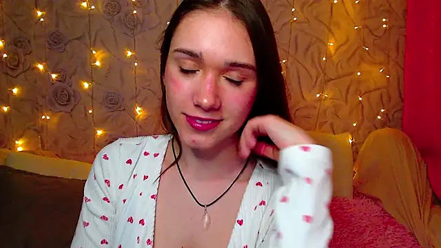 Snapshot of fluffy_kitty_ chatting on 10-05-25, 04:53 fluffy kitty online show from 10-05-25, 04:53