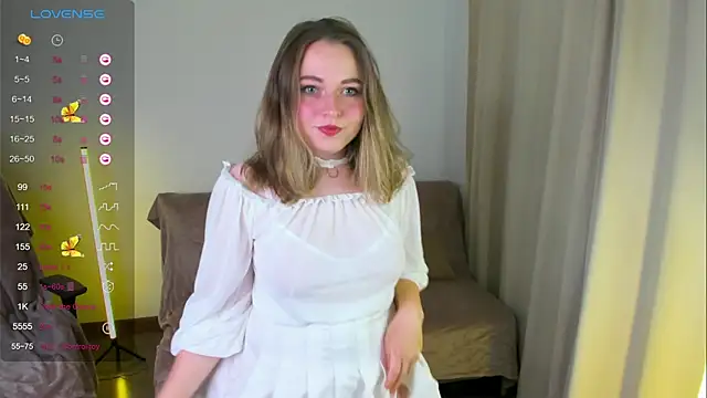 Snapshot of alysia_storm chatting on 10-03-25, 07:15 alysia storm online show from 10-03-25, 07:15