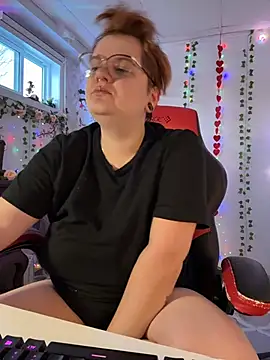 Sweetleeahxx online show from 02-22-26, 11:45