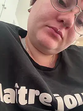 Sweetleeahxx online show from 09-18-25, 12:52