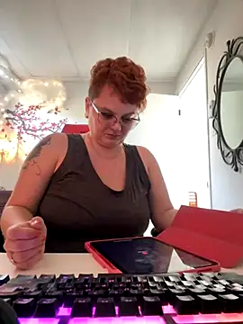 Sweetleeahxx online show from 09-24-25, 12:44