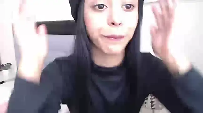 okunee online show from 02-12-25, 03:40