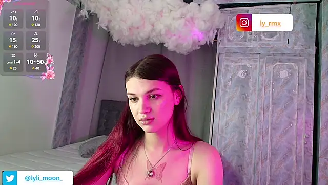 Snapshot of lylita2 chatting on 12-18-24, 02:21 lylita2 online show from 12-18-24, 02:21