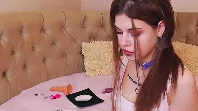 evelonel online show from 11-28-25, 07:14