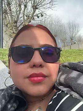 Miapeyton online show from 03-18-25, 03:33