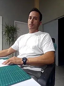 Lucas   81 online show from 11-04-25, 07:17