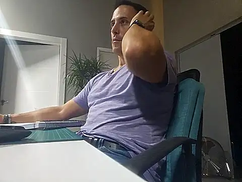 Lucas   81 online show from 10-30-25, 07:22