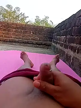 Snapshot of Tanker_95 chatting on 01-07-25, 10:01 Tanker 95 online show from 01-07-25, 10:01