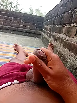 Snapshot of Tanker_95 chatting on 01-31-25, 04:25 Tanker 95 online show from 01-31-25, 04:25