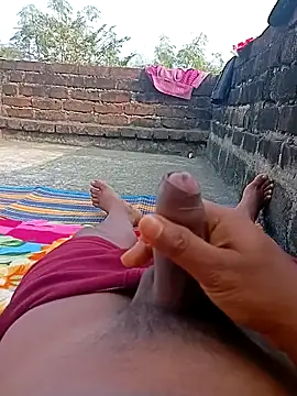 Snapshot of Tanker_95 chatting on 01-24-25, 09:17 Tanker 95 online show from 01-24-25, 09:17