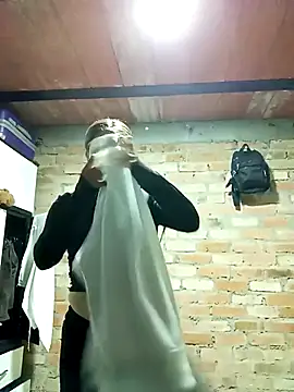 Sara Brownx online show from 04-08-26, 11:39