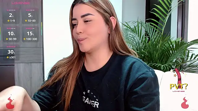 Lucia star   online show from 11-09-25, 07:18