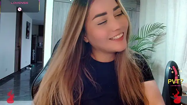 Lucia star   online show from 02-12-26, 10:31