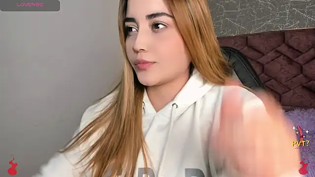 Snapshot of Lucia_star__ chatting on 01-14-25, 07:53 Lucia star   online show from 01-14-25, 07:53