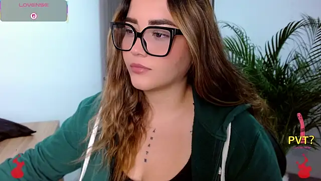 Lucia star   online show from 04-13-26, 06:01