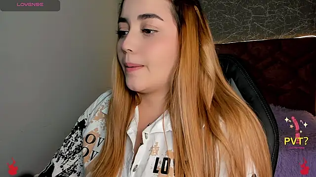 Snapshot of Lucia_star__ chatting on 02-04-25, 07:33 Lucia star   online show from 02-04-25, 07:33