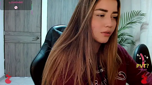 Lucia star   online show from 02-14-26, 03:56