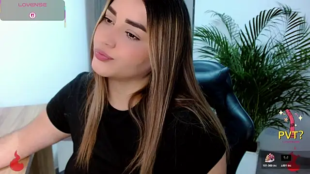 Lucia star   online show from 04-06-26, 02:29