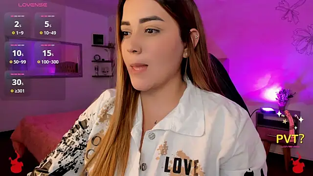 Snapshot of Lucia_star__ chatting on 03-15-25, 02:35 Lucia star   online show from 03-15-25, 02:35