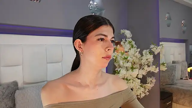 Snapshot of CuteAri chatting on 01-10-26, 08:48 CuteAri online show from 01-10-26, 08:48