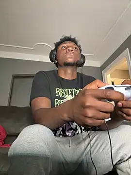 Snapshot of Festivitiesking1 chatting on 10-31-25, 08:33 Festivitiesking1 online show from 10-31-25, 08:33