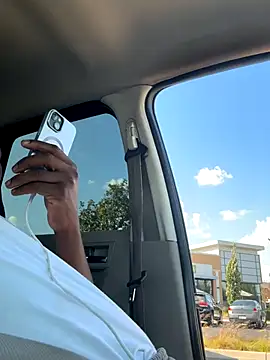 Snapshot of Festivitiesking1 chatting on 10-04-25, 07:04 Festivitiesking1 online show from 10-04-25, 07:04