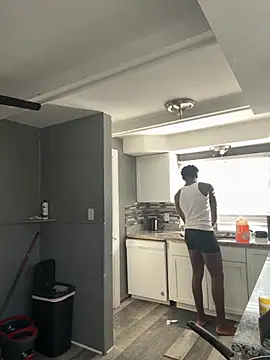 Snapshot of Festivitiesking1 chatting on 09-28-25, 01:51 Festivitiesking1 online show from 09-28-25, 01:51