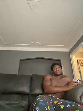 Snapshot of Festivitiesking1 chatting on 10-15-25, 01:30 Festivitiesking1 online show from 10-15-25, 01:30