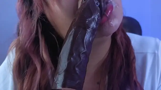 Agatha humidity online show from 11-19-25, 04:23