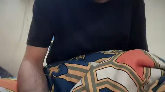 Snapshot of SexMachine1069 chatting on 01-16-25, 01:03 SexMachine1069 online show from 01-16-25, 01:03