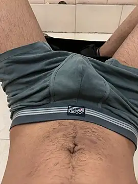 Snapshot of SexMachine1069 chatting on 02-03-25, 08:03 SexMachine1069 online show from 02-03-25, 08:03