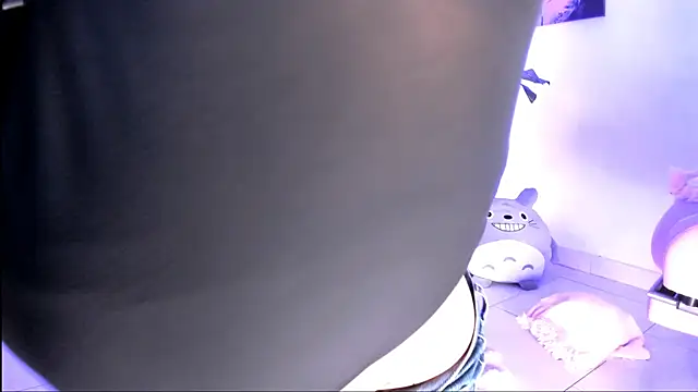 Snapshot of julyana_ chatting on 11-03-25, 03:26 julyana online show from 11-03-25, 03:26