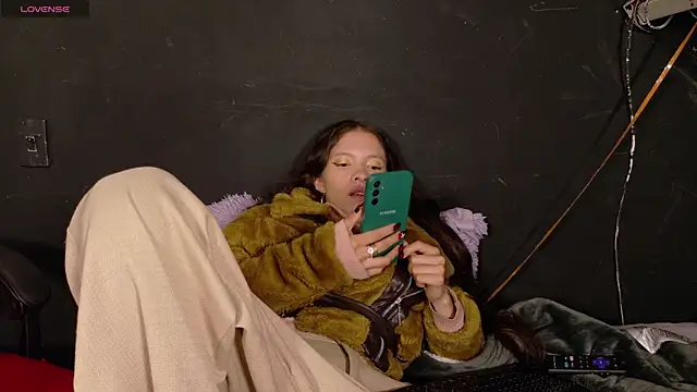 sweetdam12 online show from 09-27-25, 08:26