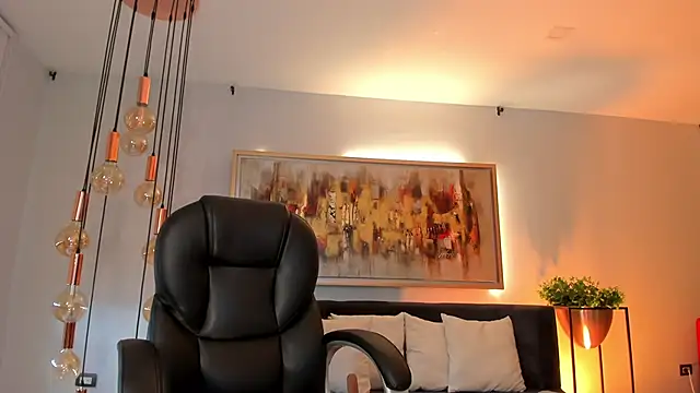 GiaFerrara online show from 04-15-26, 07:18